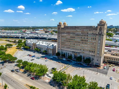 201 W Lancaster Avenue #320