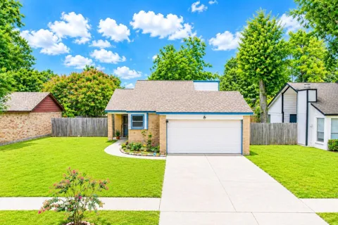 6927 Foxmont Lane