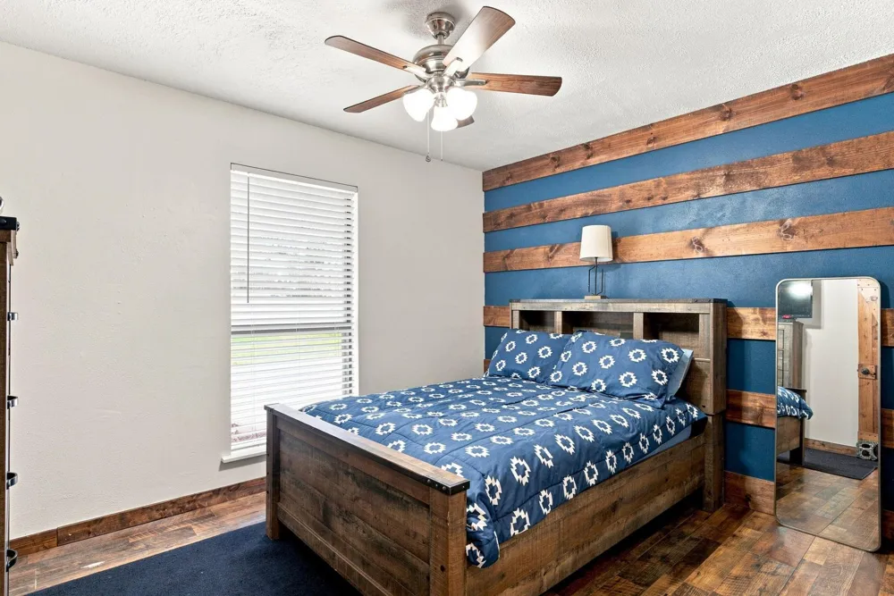 813 El Camino Drive Grapeland, TX 75844