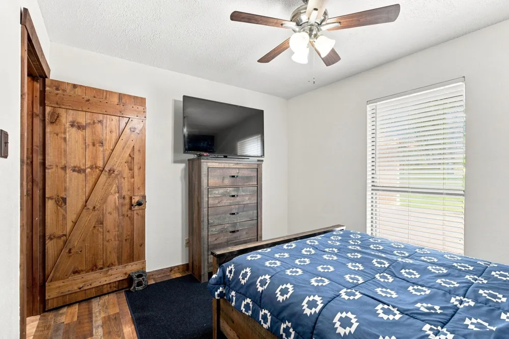 813 El Camino Drive Grapeland, TX 75844