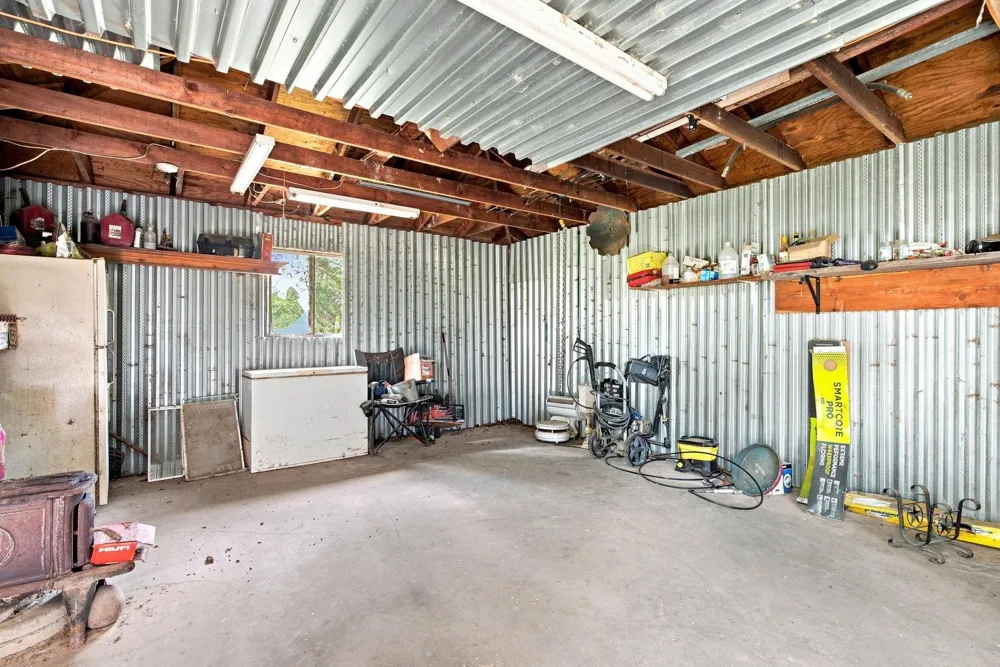 813 El Camino Drive Grapeland, TX 75844