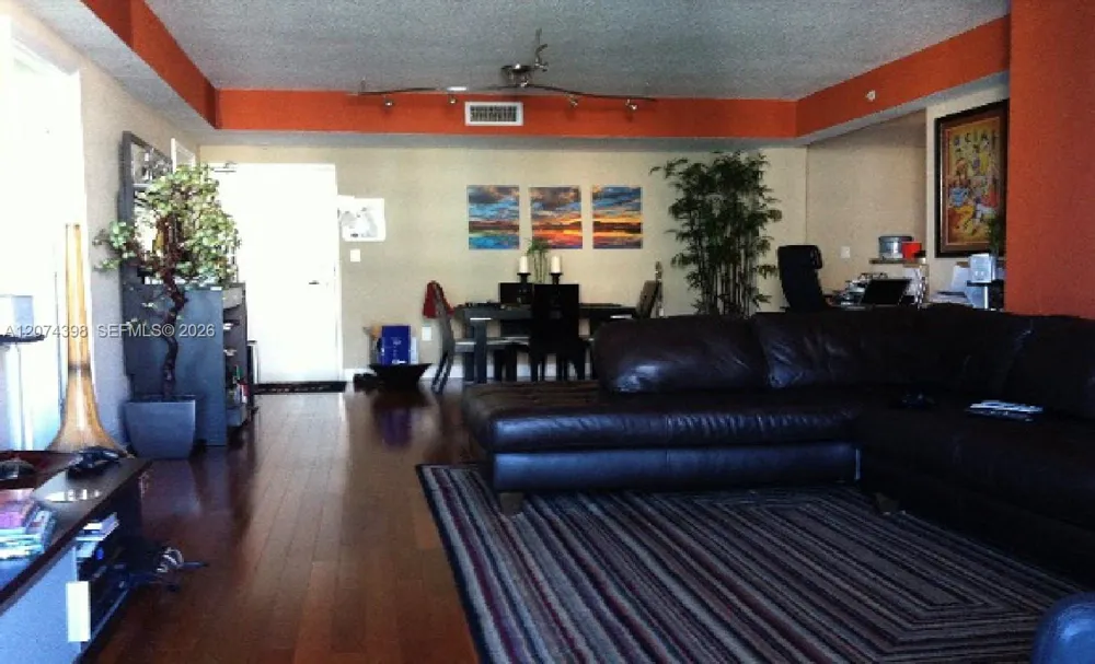 7501 E Treasure Dr #6K North Bay Village, FL 33141
