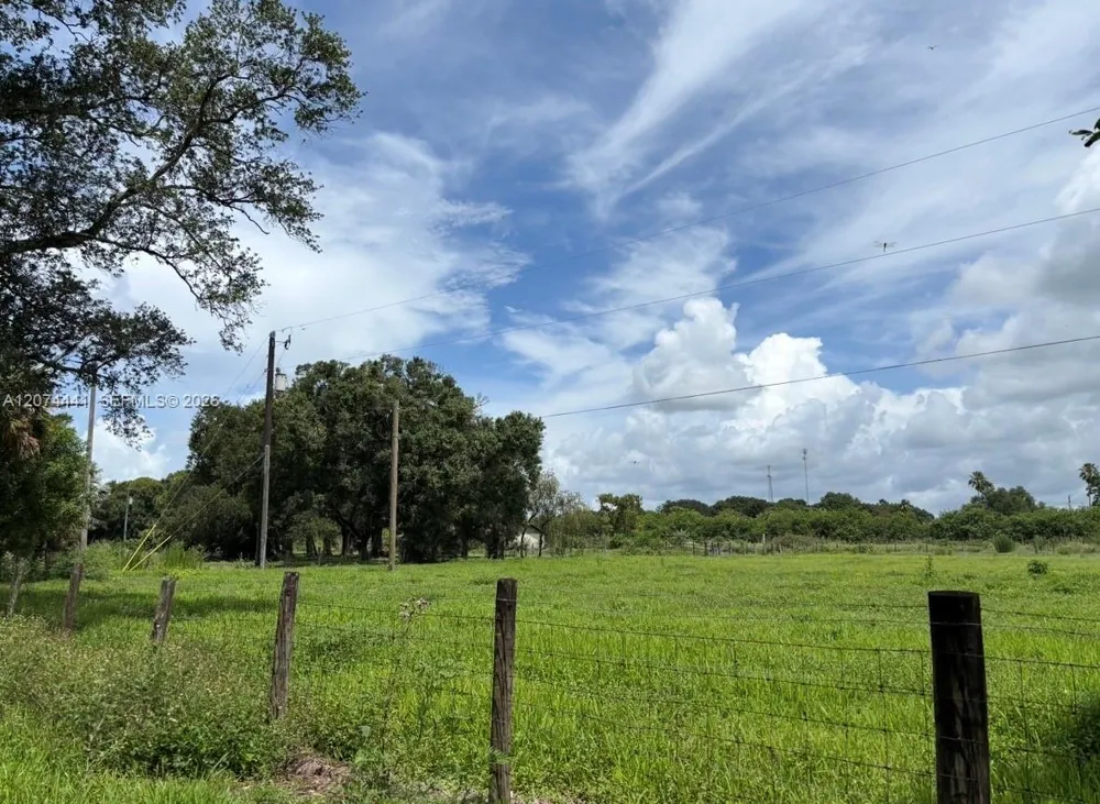 375 County Road 720 Clewiston, FL 33440