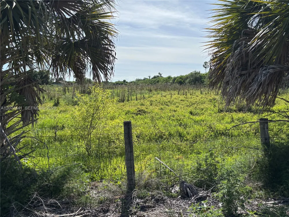 375 County Road 720 Clewiston, FL 33440