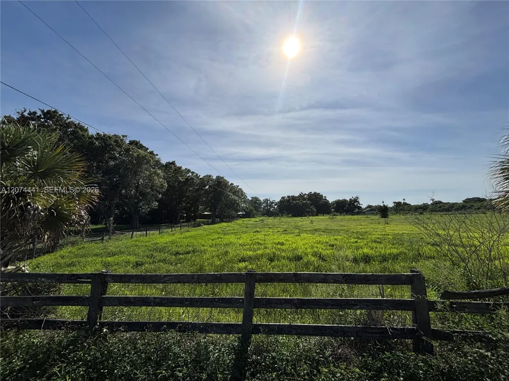 375 County Road 720 Clewiston, FL 33440