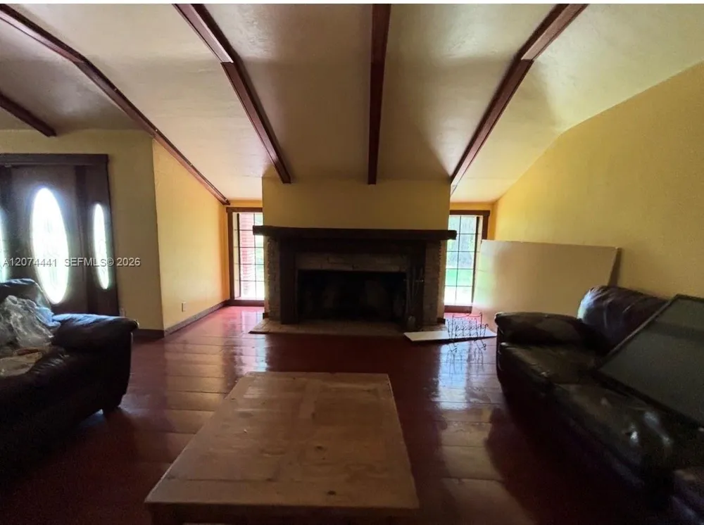 375 County Road 720 Clewiston, FL 33440