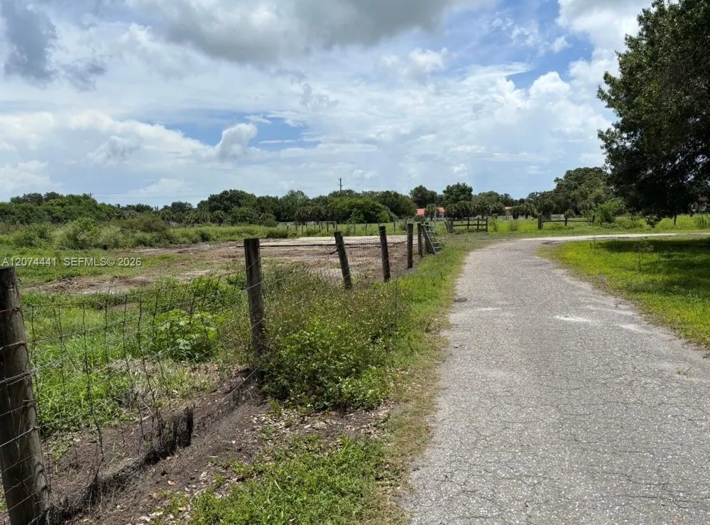 375 County Road 720 Clewiston, FL 33440