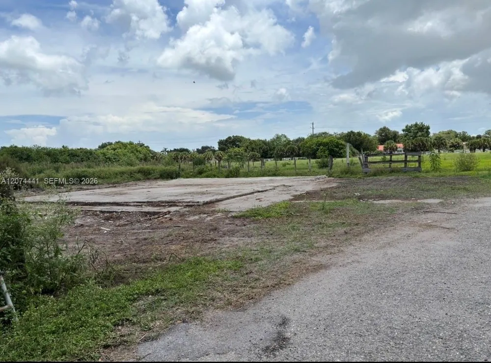 375 County Road 720 Clewiston, FL 33440