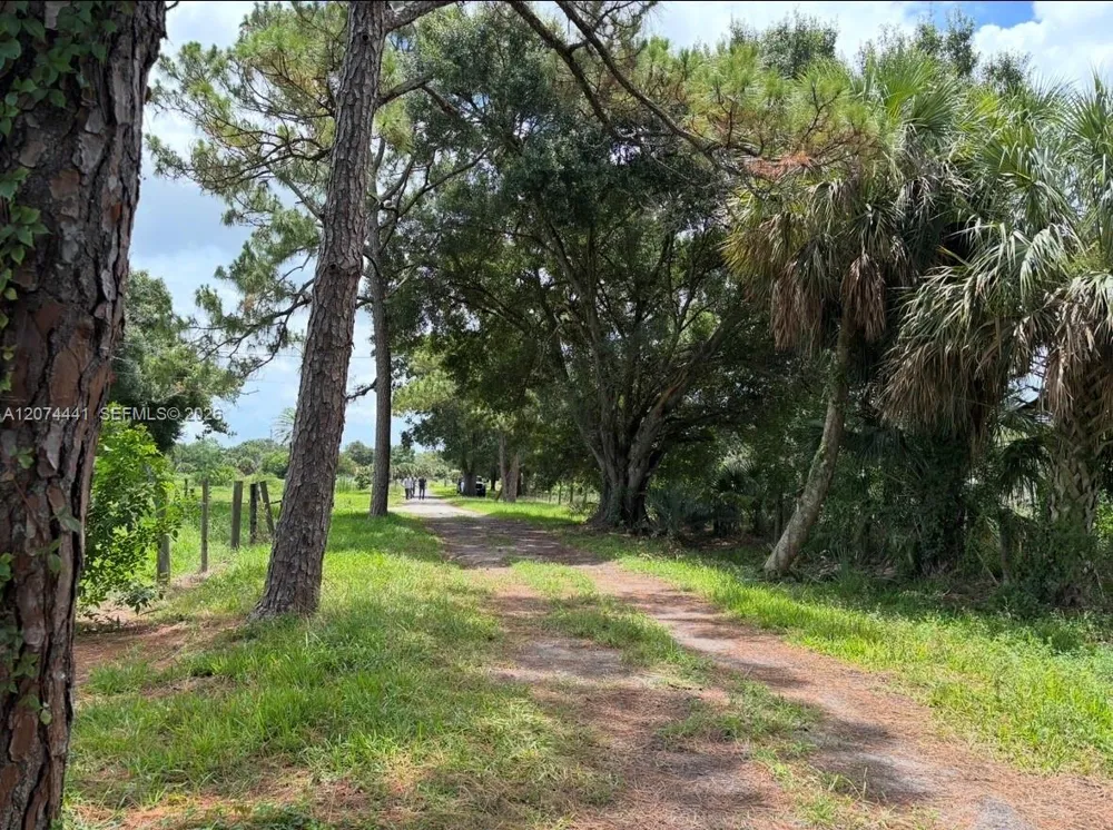 375 County Road 720 Clewiston, FL 33440