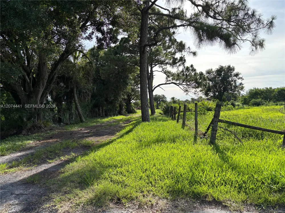 375 County Road 720 Clewiston, FL 33440