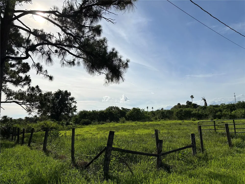 375 County Road 720 Clewiston, FL 33440