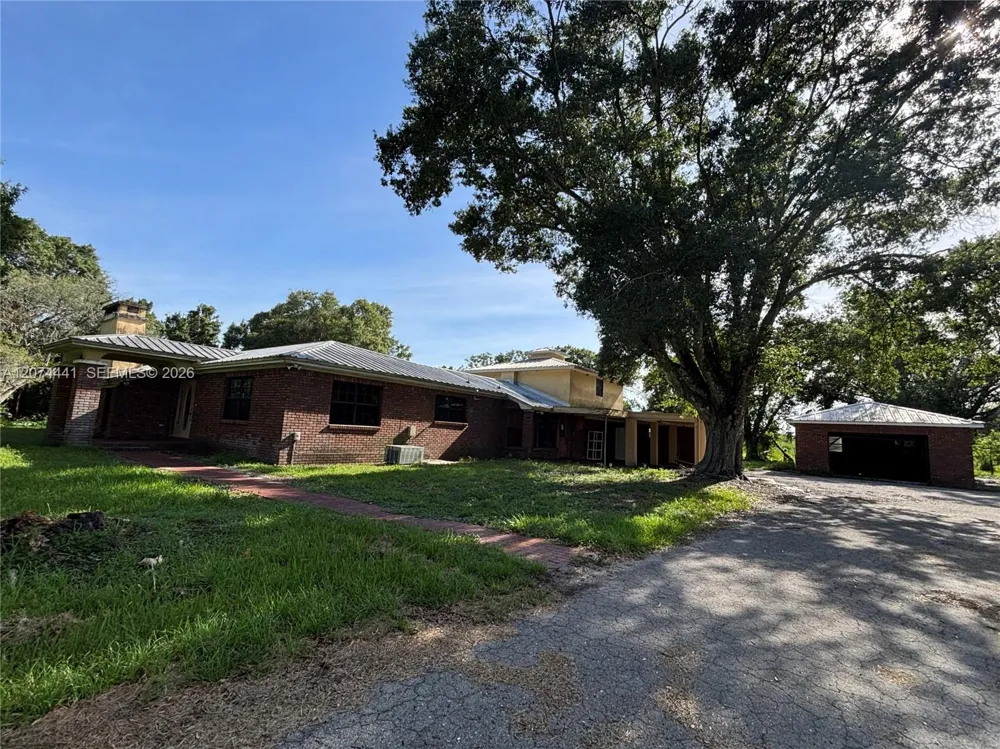 375 County Road 720 Clewiston, FL 33440