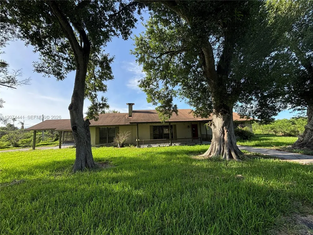 375 County Road 720 Clewiston, FL 33440