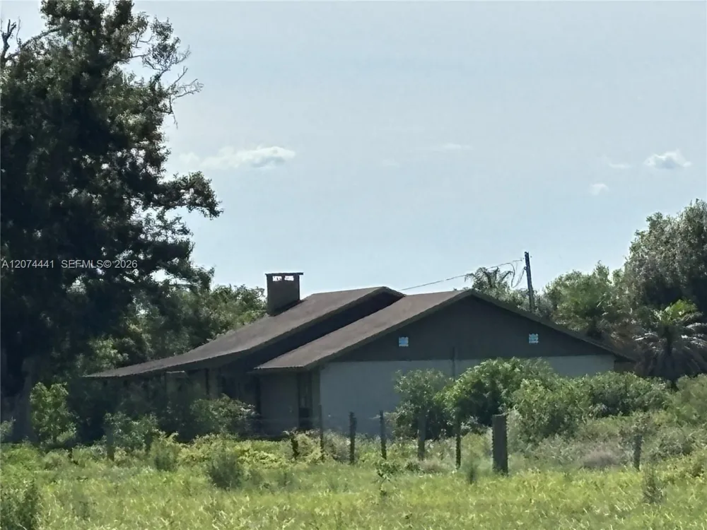 375 County Road 720 Clewiston, FL 33440