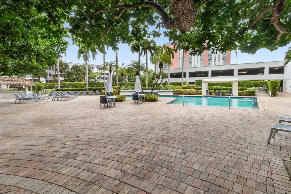 3300 NE 192nd St #LP06 Aventura, FL 33180