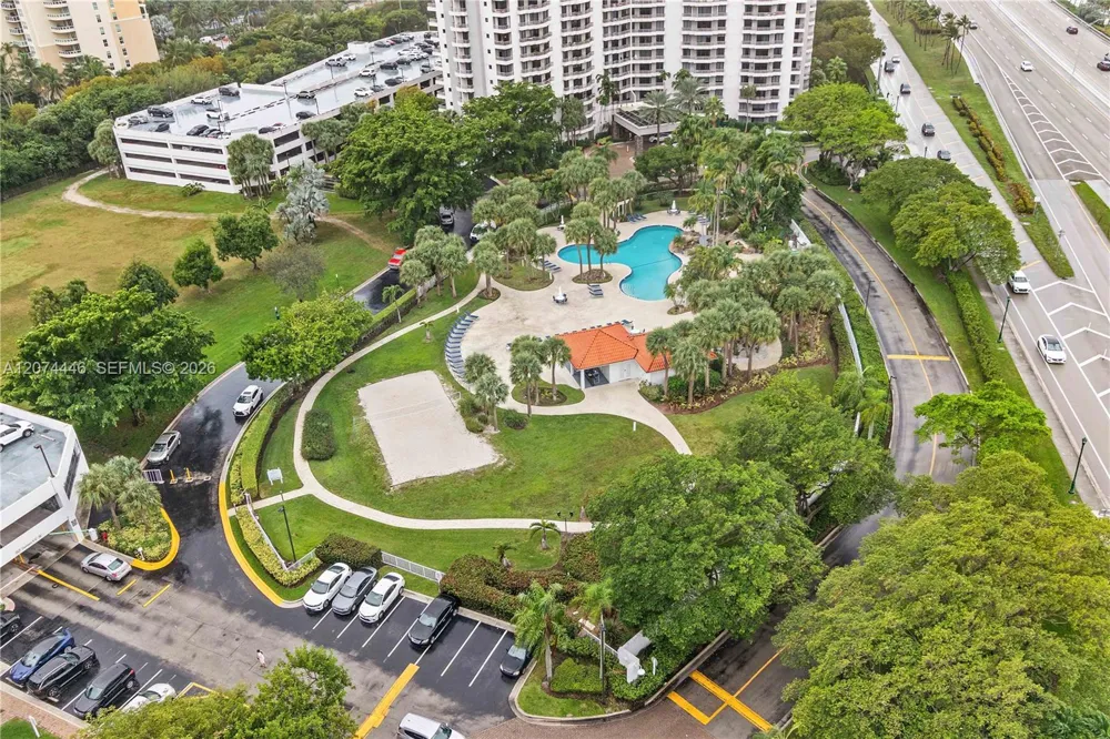 3300 NE 192nd St #LP06 Aventura, FL 33180