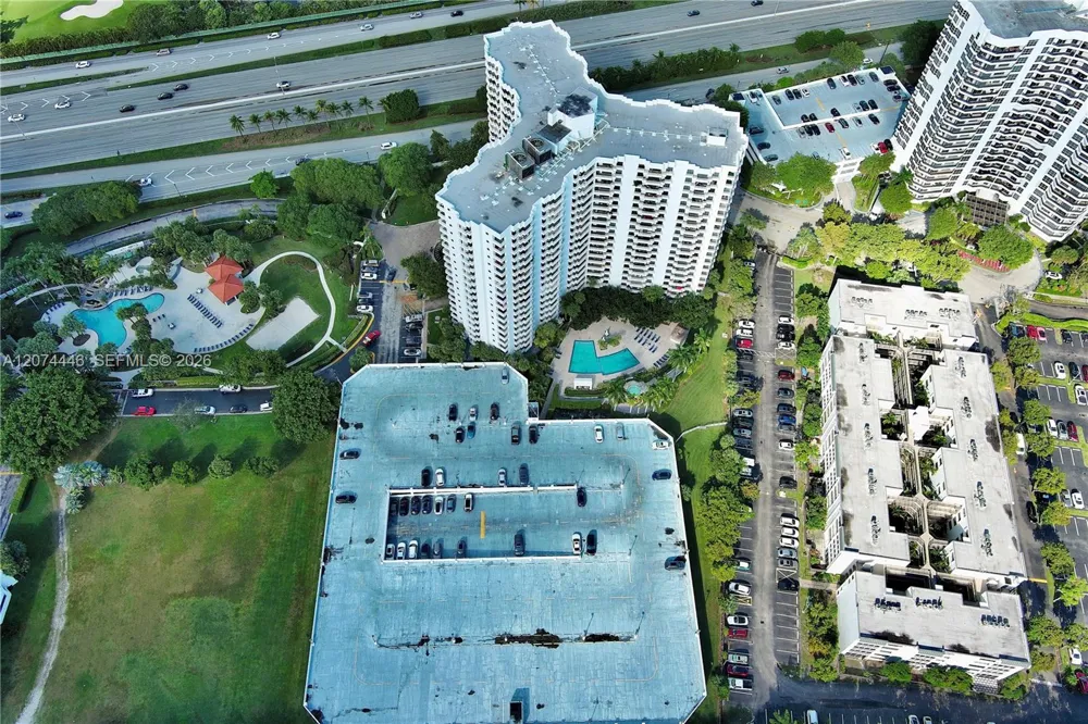 3300 NE 192nd St #LP06 Aventura, FL 33180