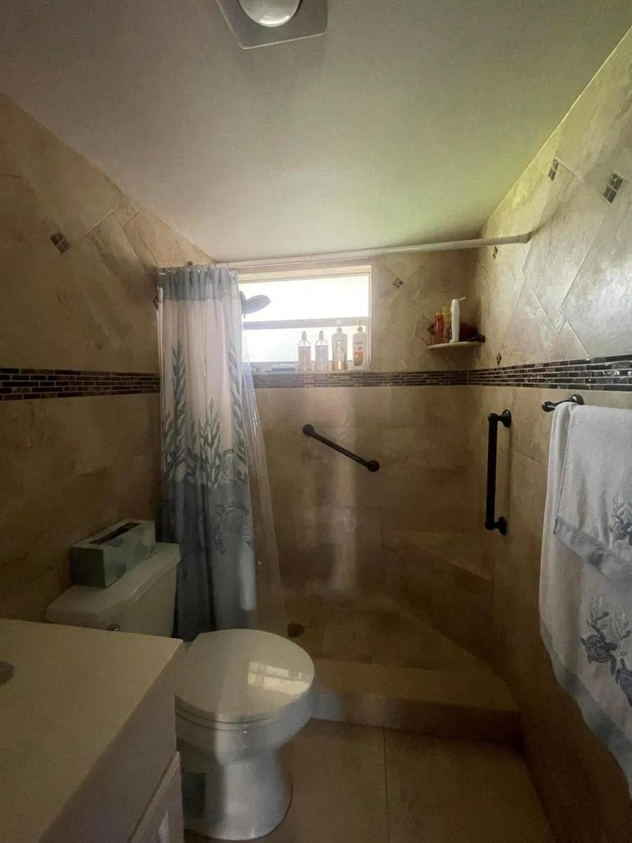 702 Lori Drive #195 Palm Springs, FL 33461
