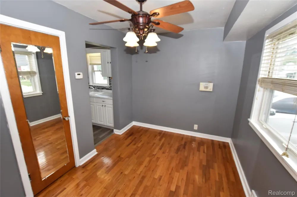 3606 Dale Avenue Flint City, MI 48506