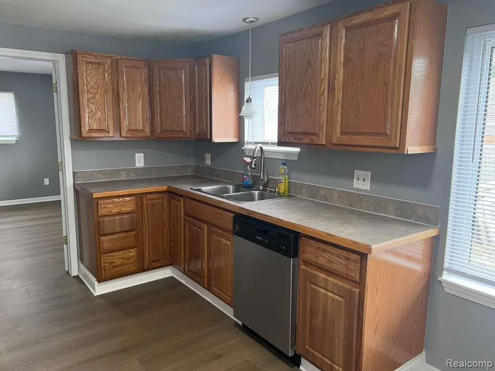 15163 S Beech Daly Road Taylor City, MI 48180