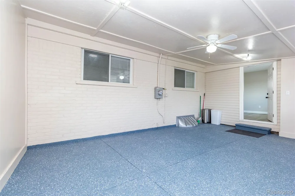 17970 S Wind Drive Fraser City, MI 48026
