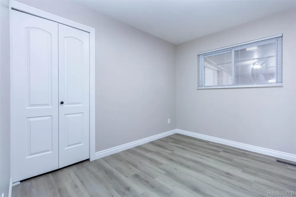 17970 S Wind Drive Fraser City, MI 48026