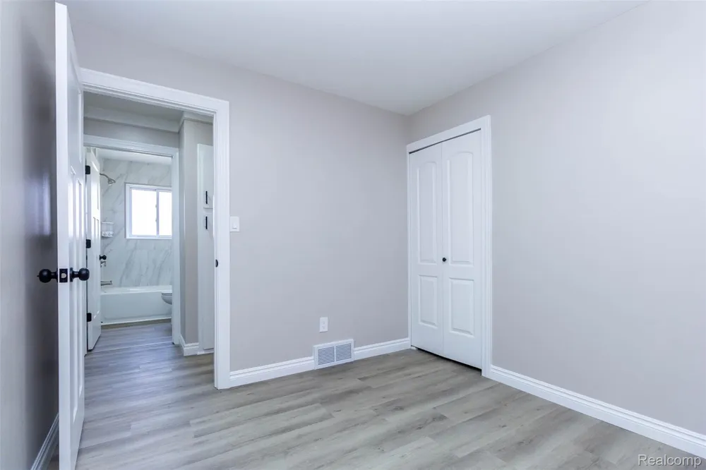 17970 S Wind Drive Fraser City, MI 48026