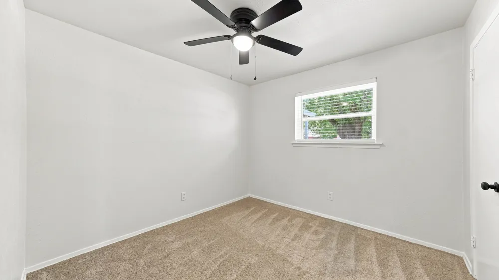 744 Windsor Drive Everman, TX 76140
