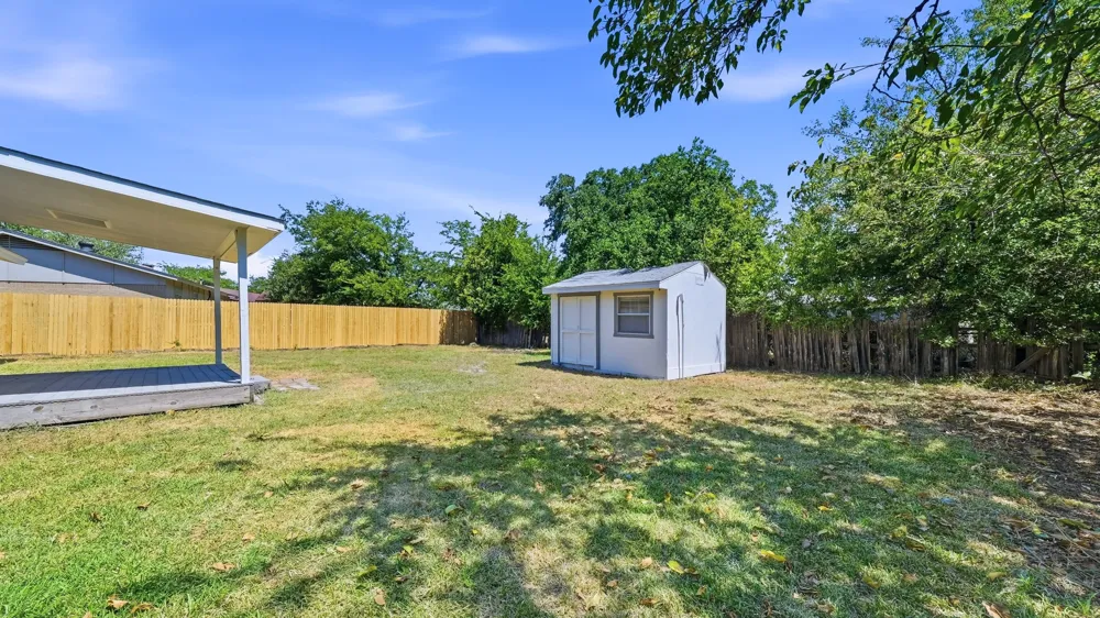 744 Windsor Drive Everman, TX 76140