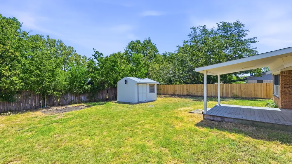 744 Windsor Drive Everman, TX 76140