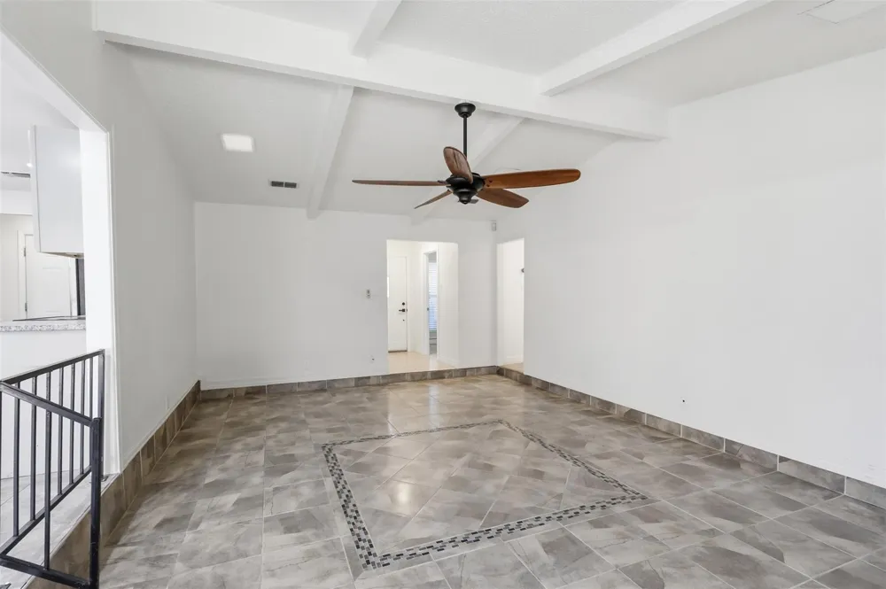 2400 York Minster Court Arlington, TX 76006
