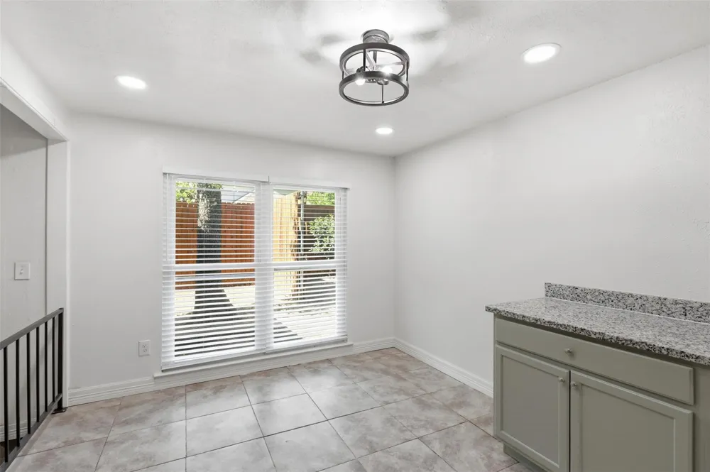 2400 York Minster Court Arlington, TX 76006