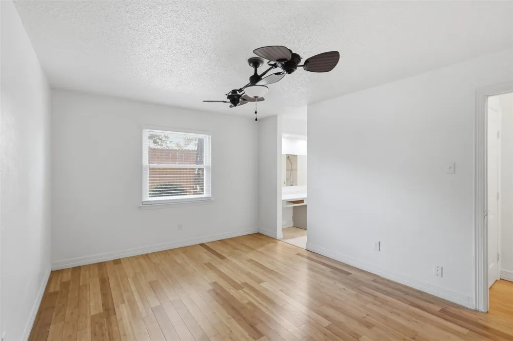 2400 York Minster Court Arlington, TX 76006