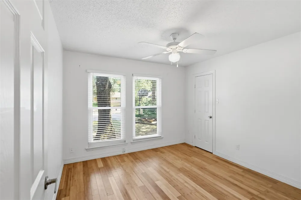 2400 York Minster Court Arlington, TX 76006