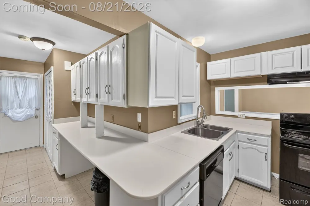 3309 Sunset Drive Flint City, MI 48503