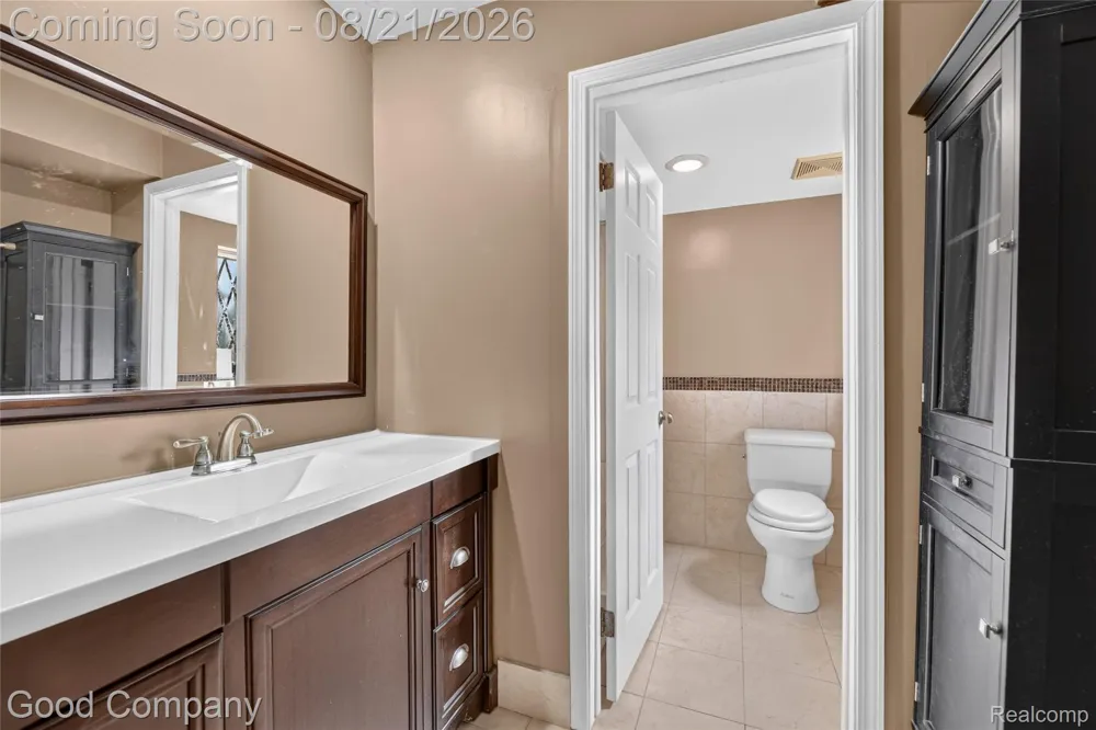 3309 Sunset Drive Flint City, MI 48503