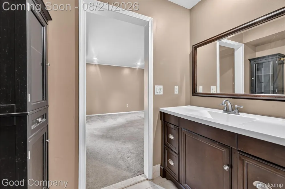 3309 Sunset Drive Flint City, MI 48503