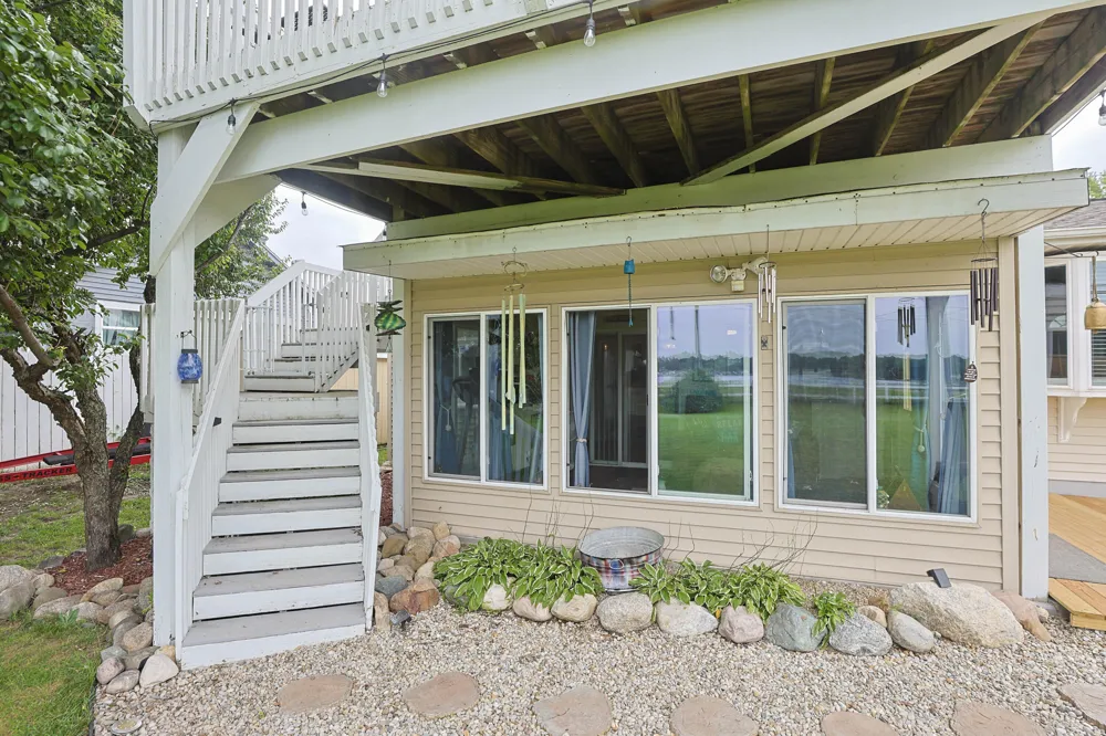 51770 Easy Street Paw Paw, MI 49079