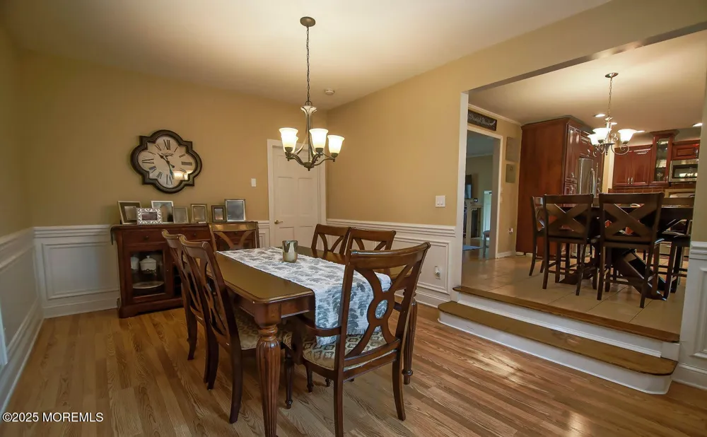 35 Birmingham Drive Manalapan, NJ 07726