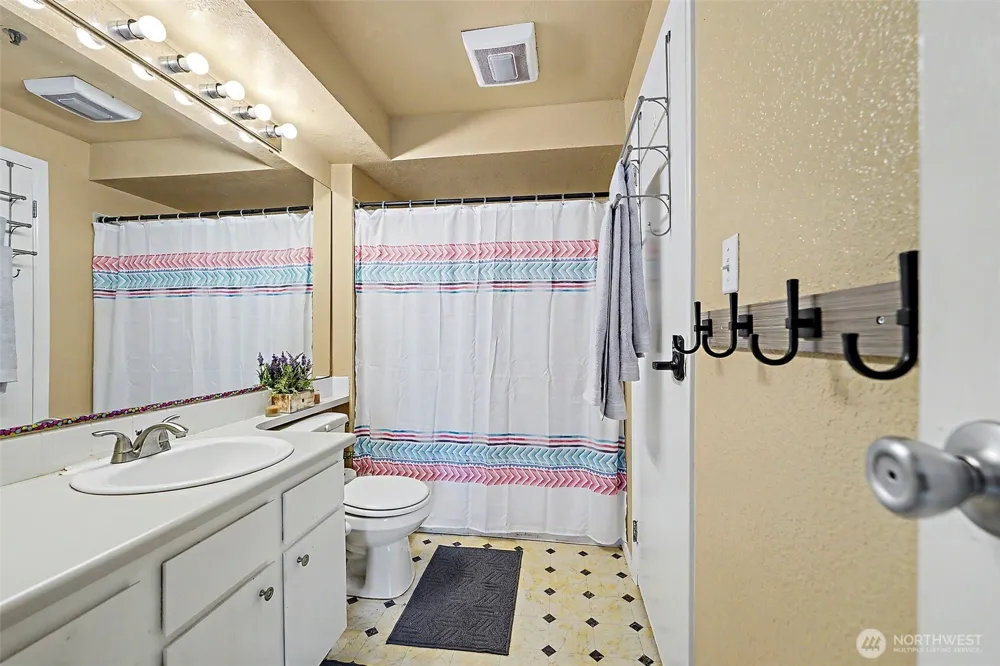 25120 98th Place S #A208 Kent, WA 98030