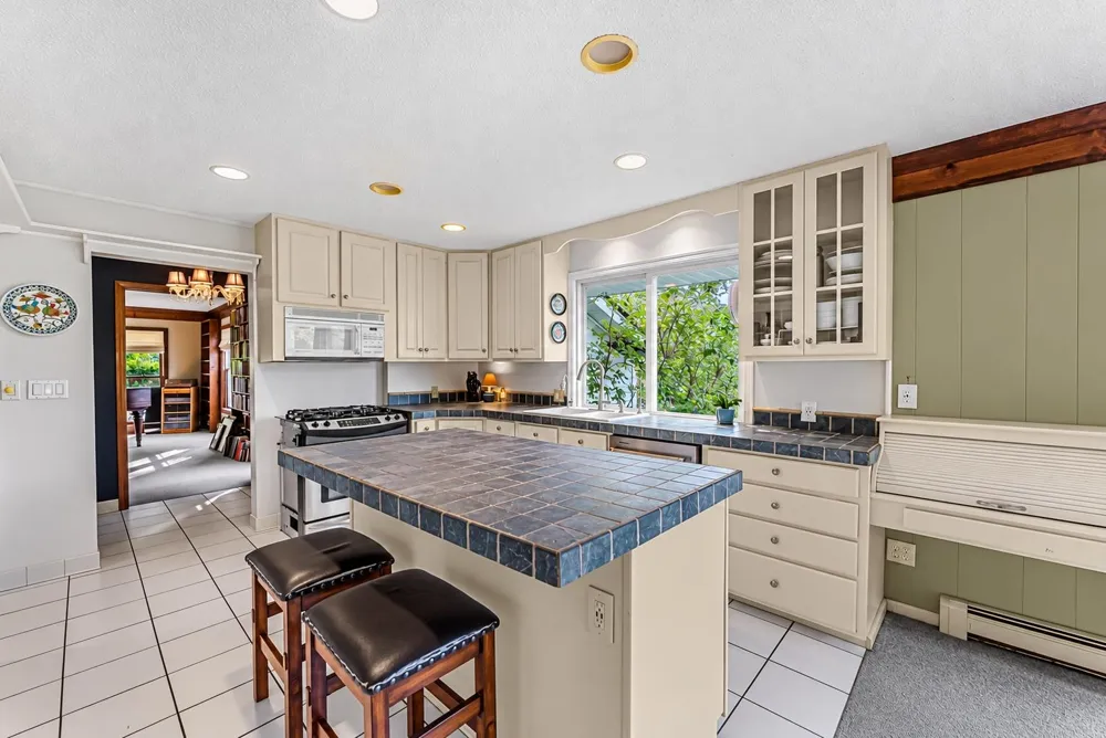 425 Garfield Road, S East Bay Township, MI 49686