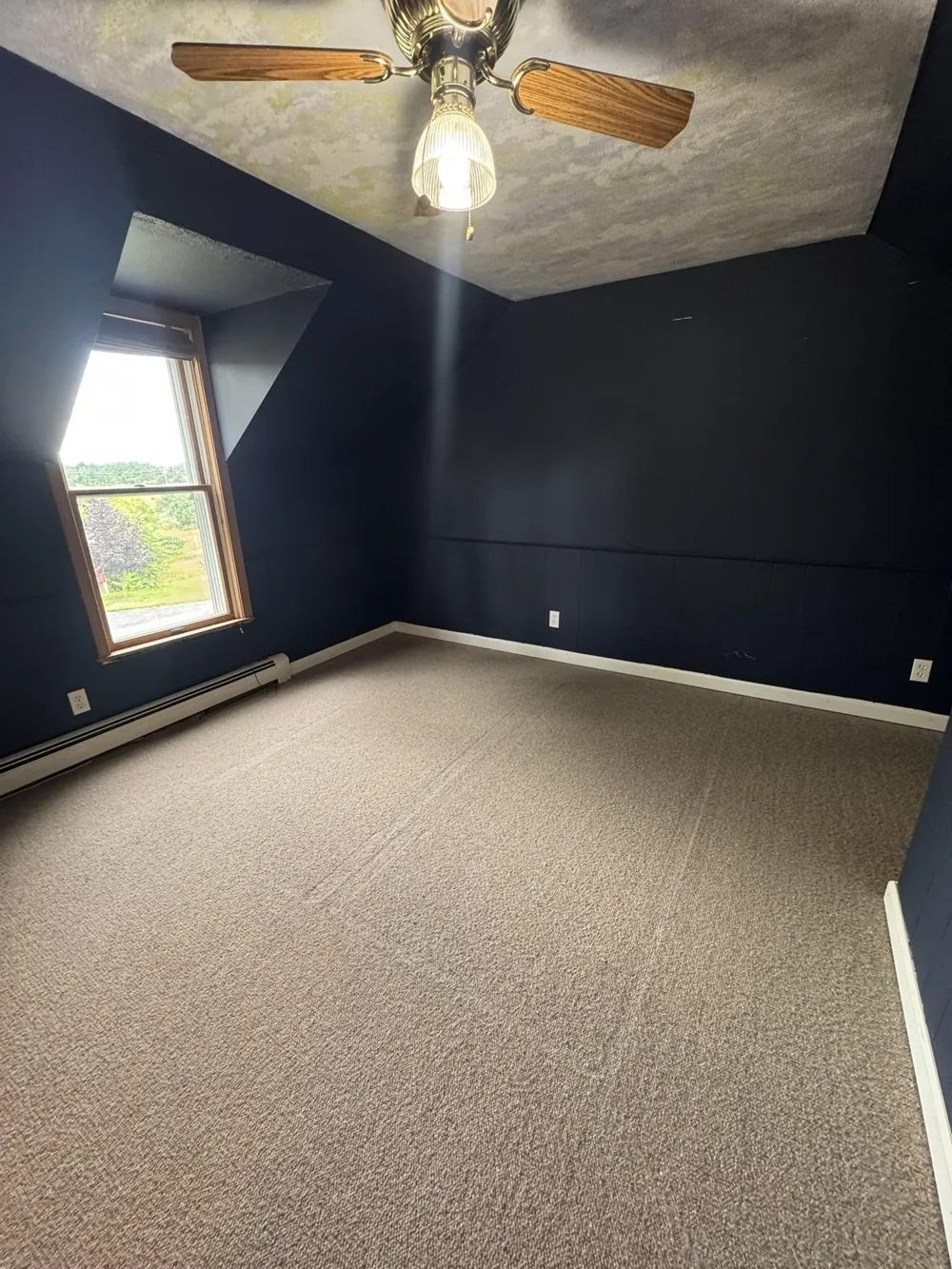 425 Garfield Road, S East Bay Township, MI 49686