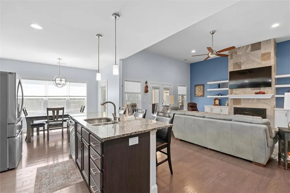 212 Overlook Way Carrollton, GA 30117