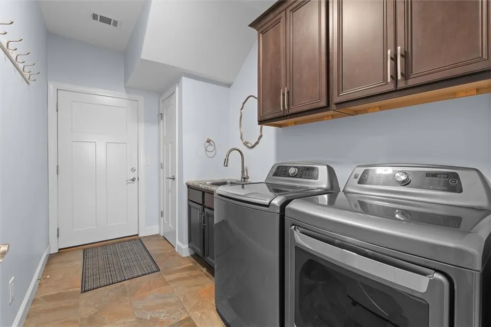 212 Overlook Way Carrollton, GA 30117