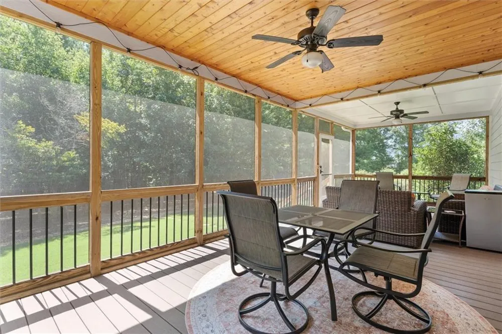 212 Overlook Way Carrollton, GA 30117
