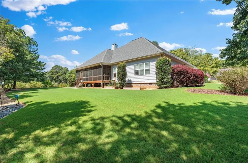212 Overlook Way Carrollton, GA 30117