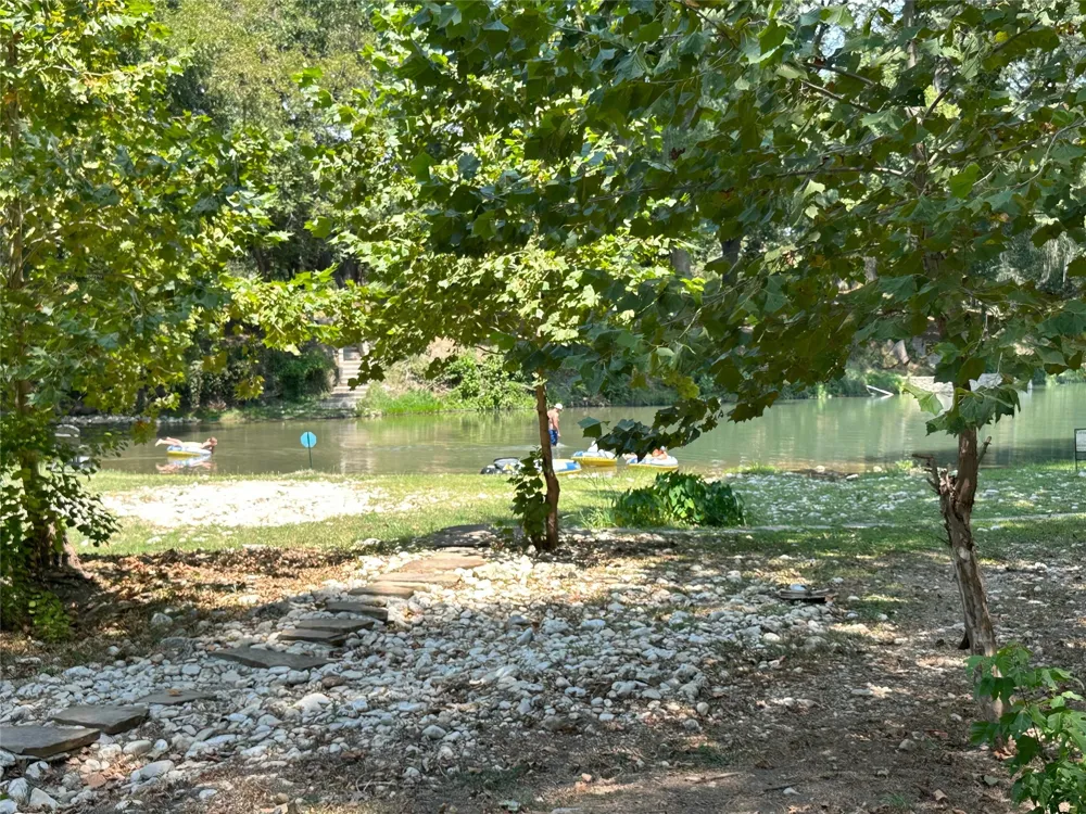 1326 River Place Drive New Braunfels, TX 78130