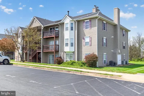 102 TIMBERLAKE TERRACE #11
