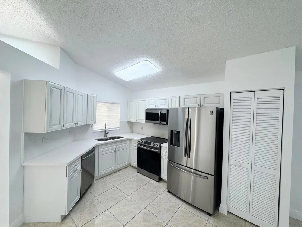 17904 SW 1st Street Pembroke Pines, FL 33029
