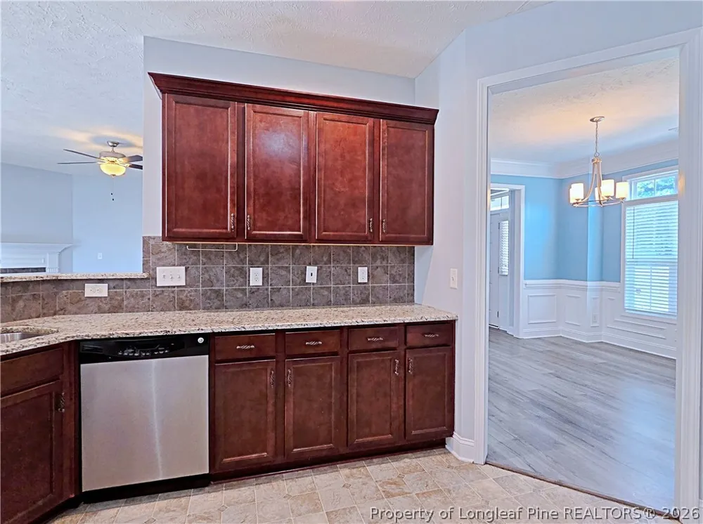 2450 Market Hill Drive Fayetteville, NC 28306